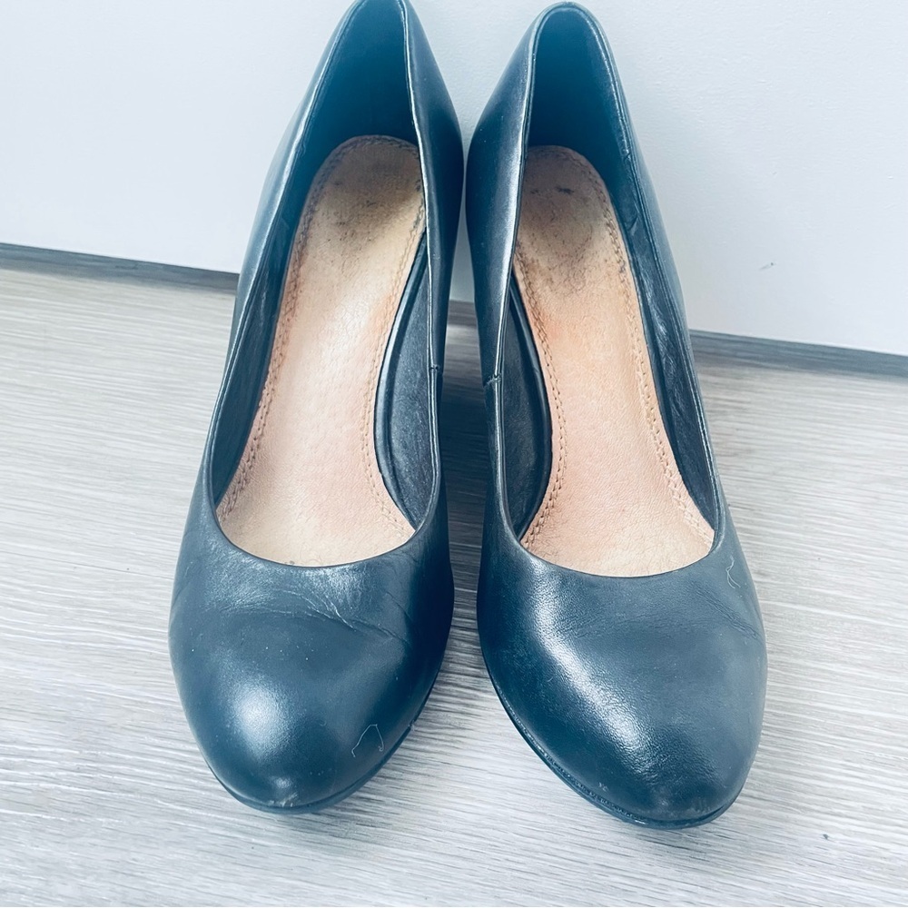 ALDO BLACK LEATHER WEDGE HEELS ROUND TOE SIZE 8.5